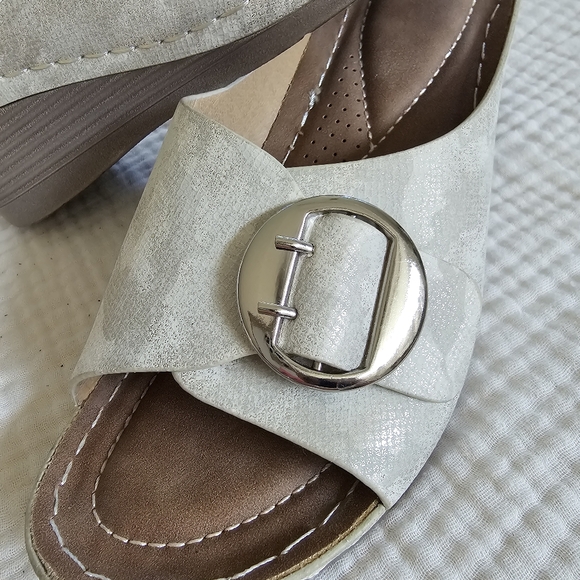 Wedge Mule Sandals, Open Toe with Buckles in Ivory, Size 8 Medium - Picture 11 of 16